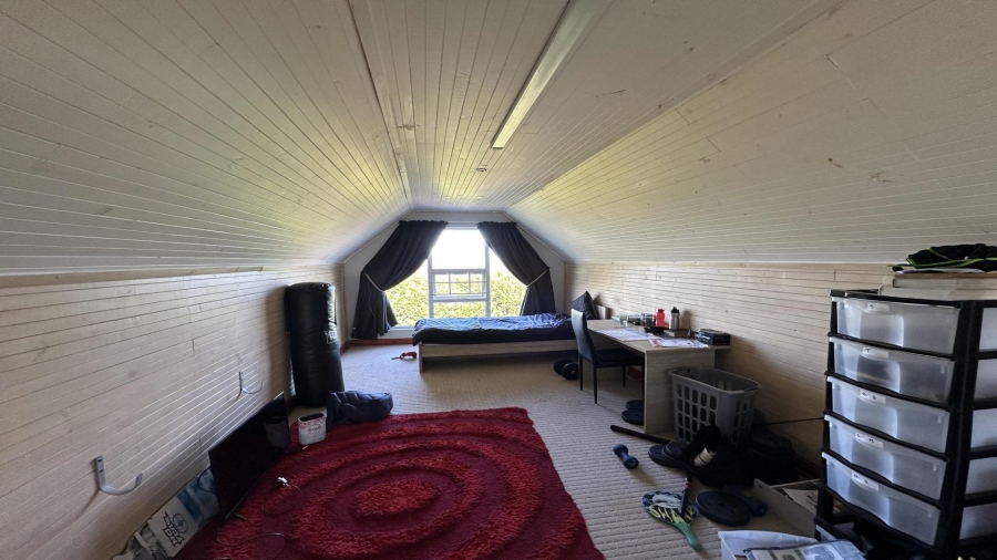 5 Bedroom Property for Sale in Lovemore Heights Estate Eastern Cape